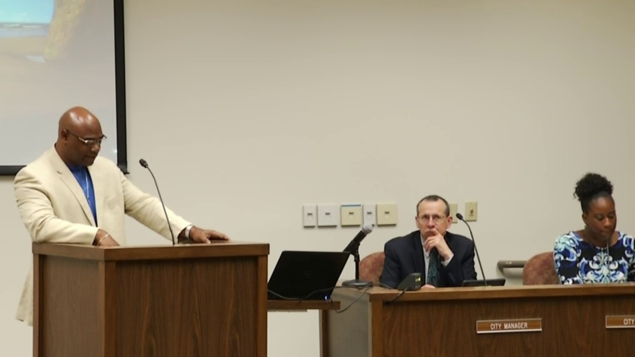 Former candidate accuses Roanoke city councilman of abuse of...